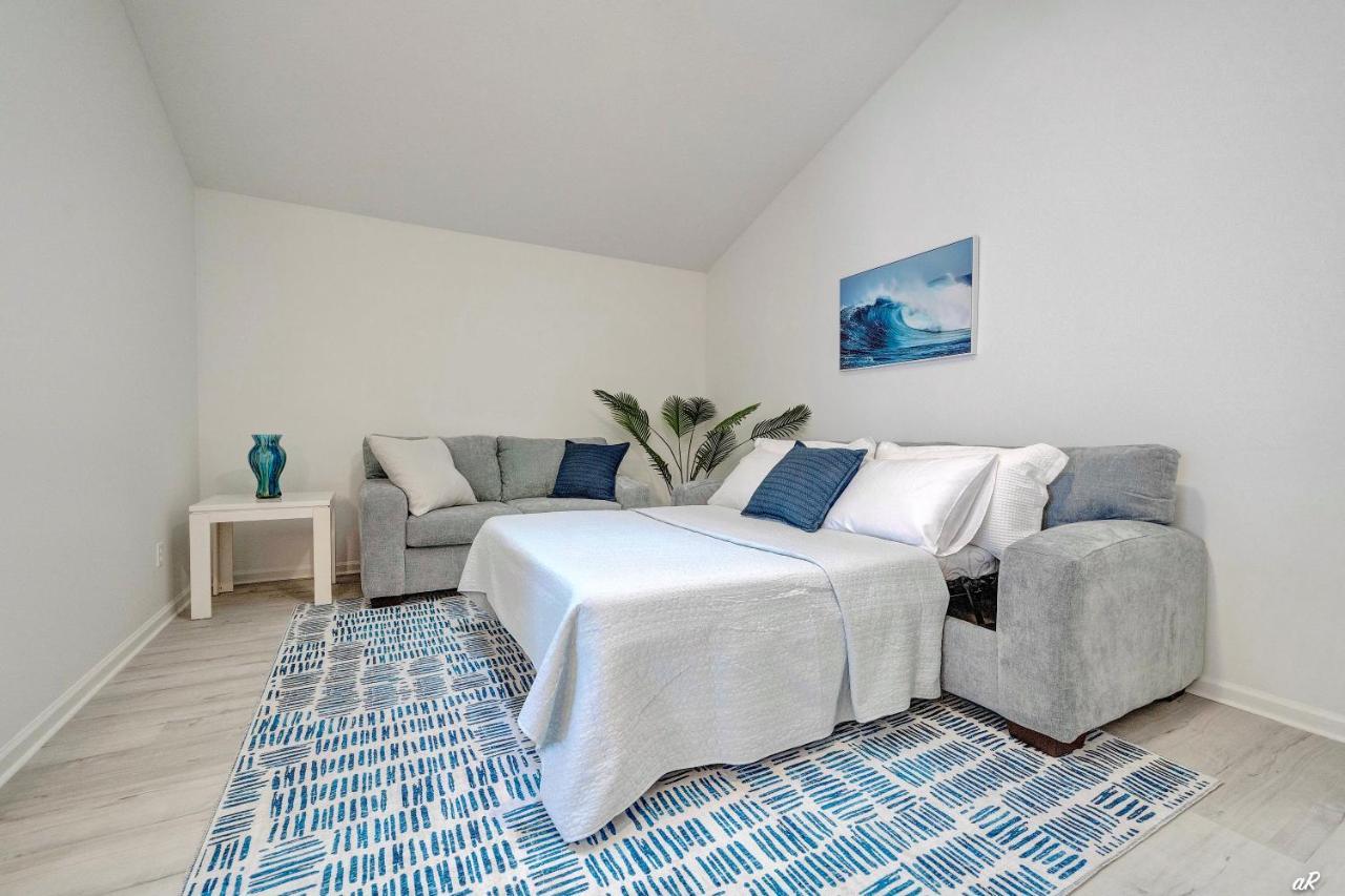 Lagoon 2623 By Nautical Holiday home *